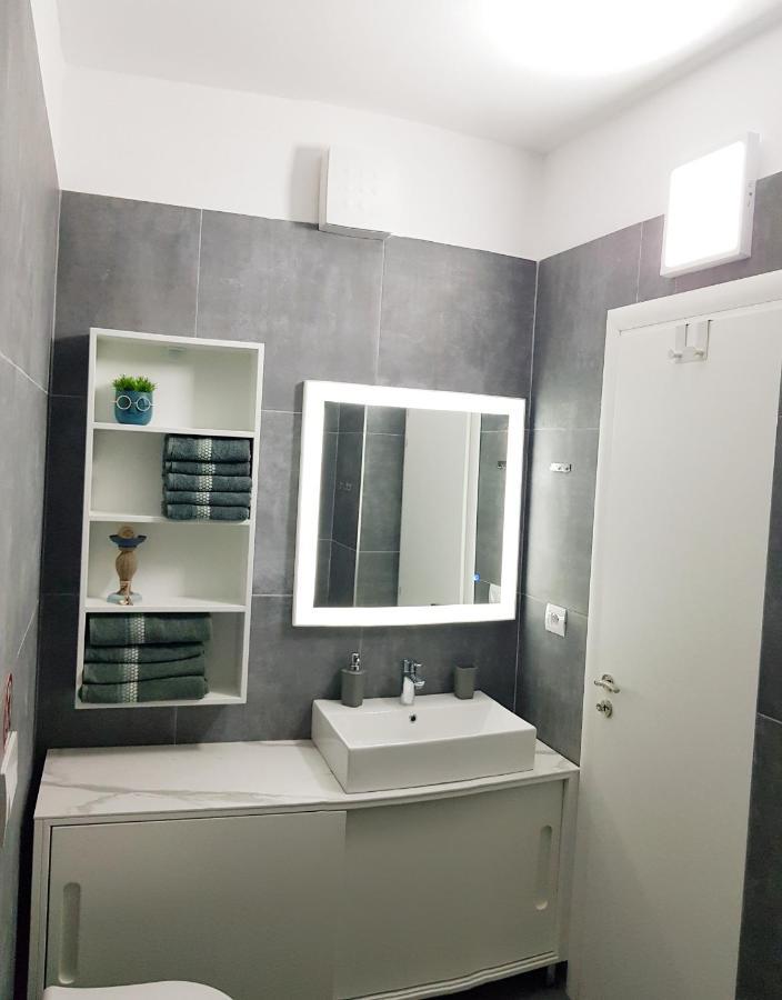 Bindi Apartment Himare Exterior photo