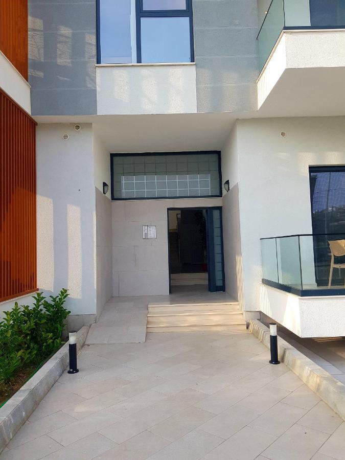 Bindi Apartment Himare Exterior photo